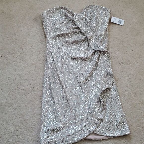 ALEXIA ADMOR Strapless Sequin Ruffle Sheath Dress - Picture 4 of 10